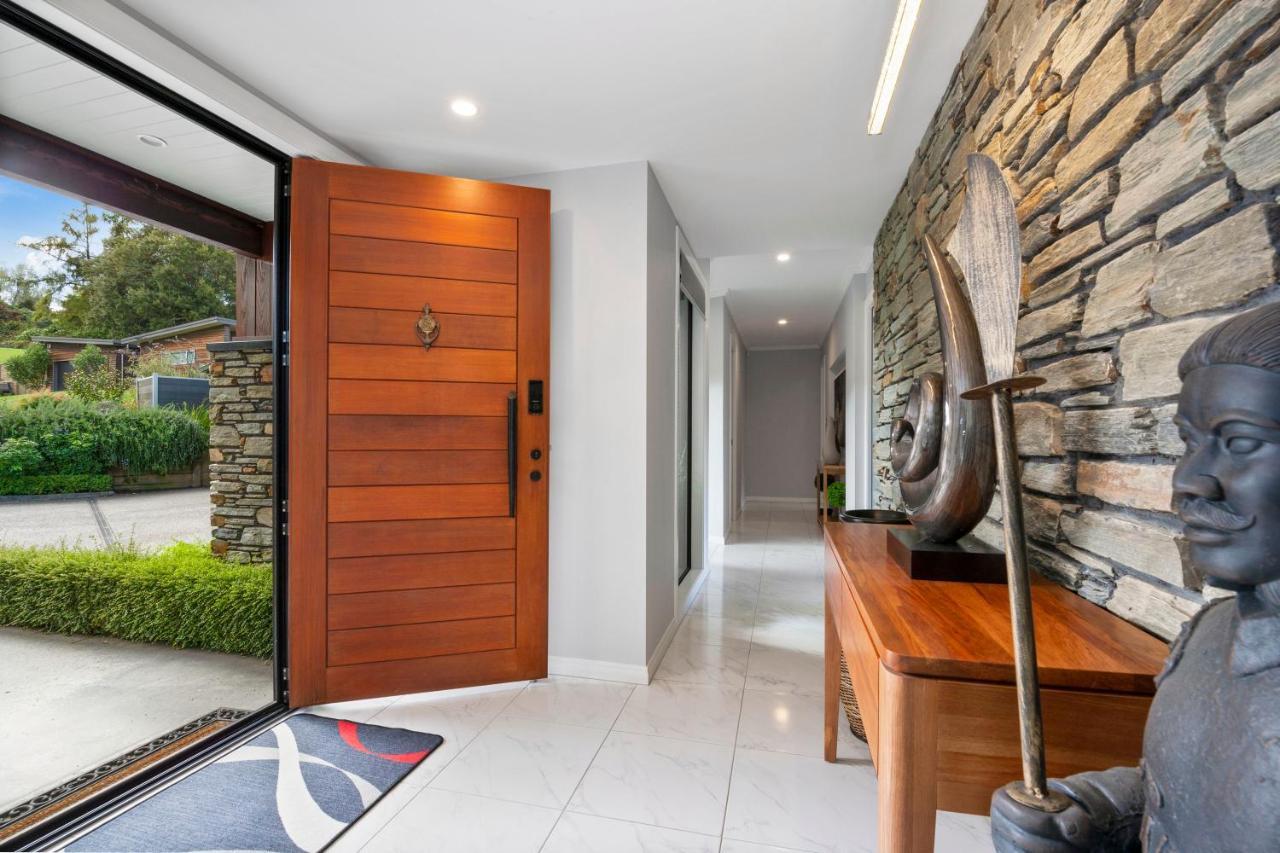 River View Retreat - *